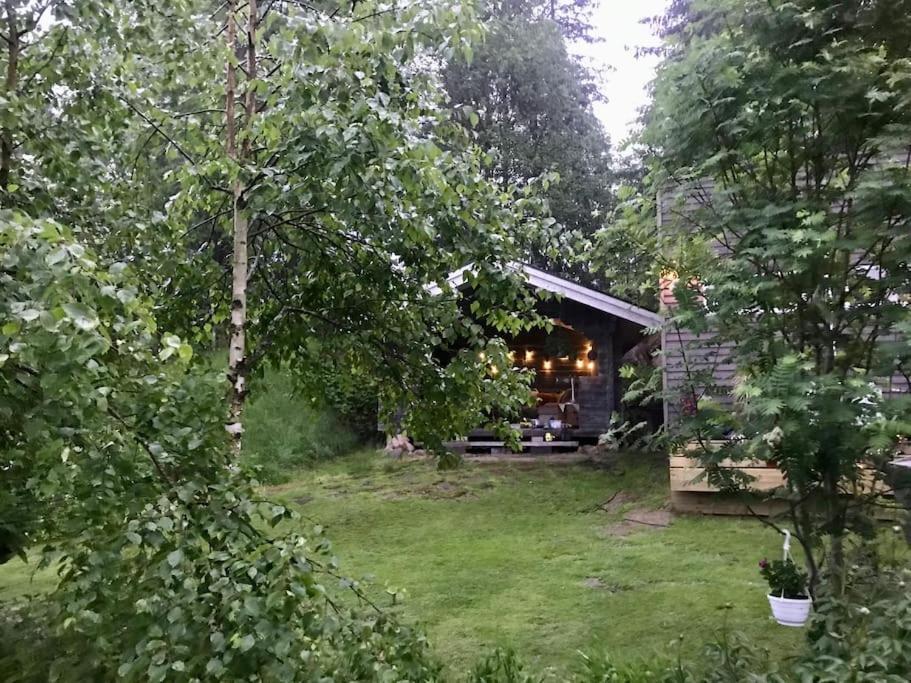 15 Min Fran Ullared! Ny Stuga Med Hoeg Standard! Älvsered Dış mekan fotoğraf